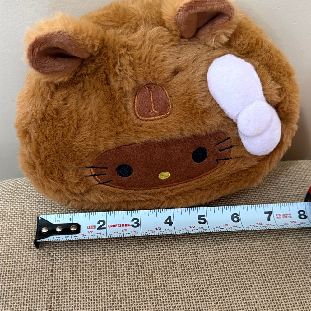 💝 Plush Brown Hello Kitty Capybara Bag with Pink Bow Cosmetic, Accessories etc. - Picture 7 of 7